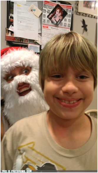 christmas photo bomb