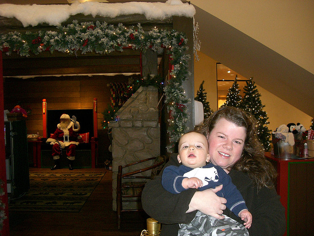 christmas photo bomb