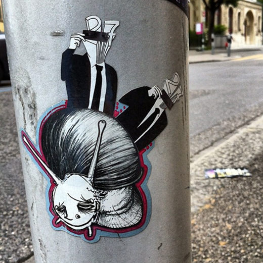 street art snail design