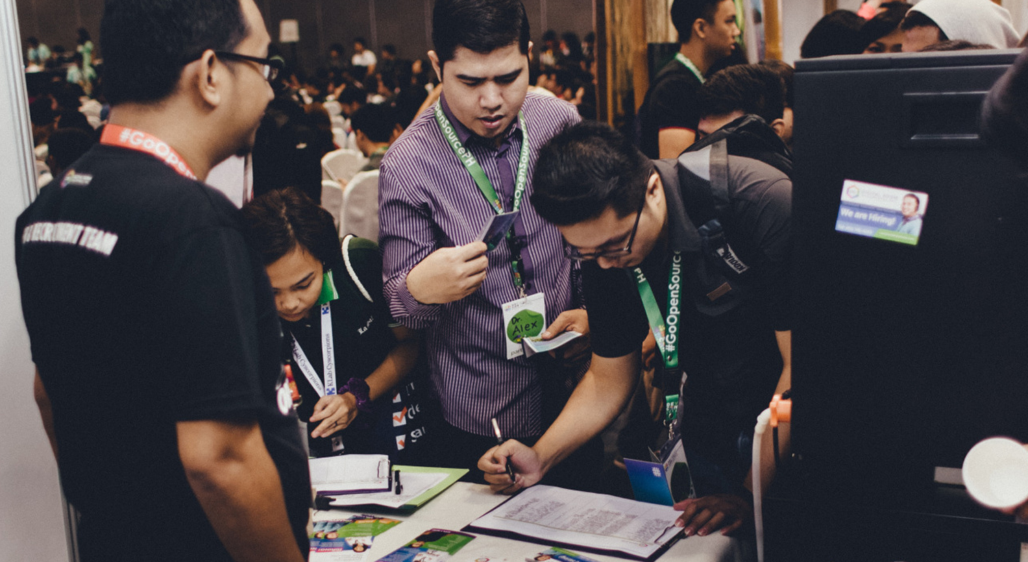 Use trade show to collect addresses for your email marketing list. People signing up for an email list during a trade show